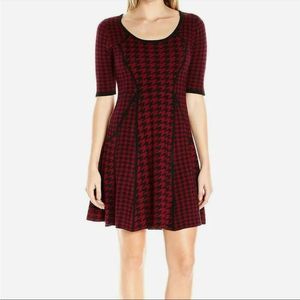 Burgundy and black dress sweater houndstooth pattern design
